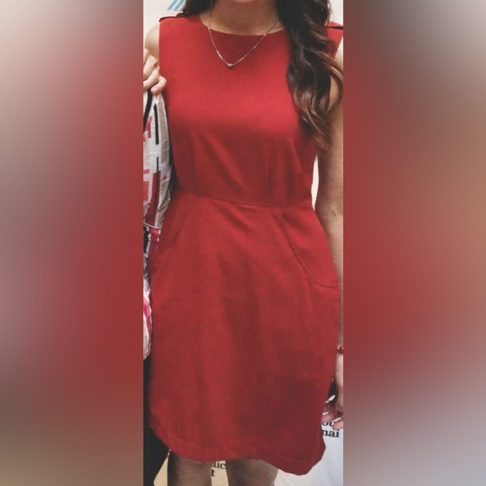 Elurde Red Sleeveless Dress